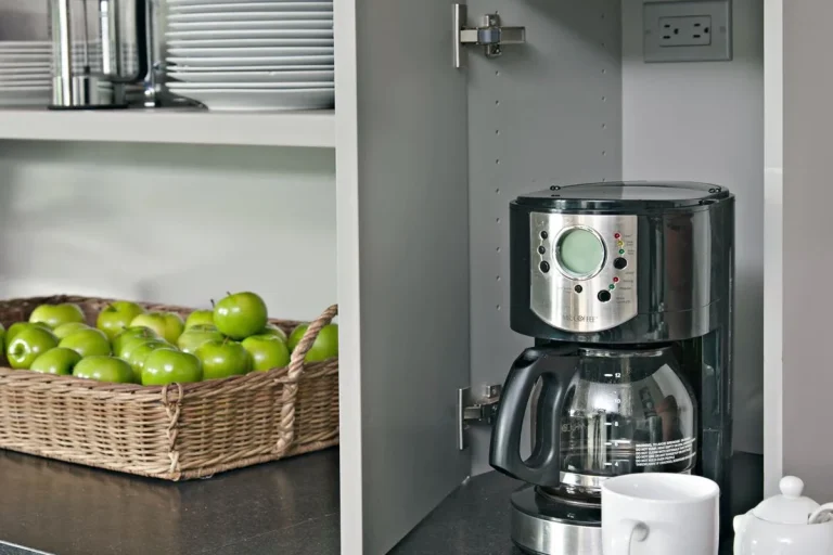 What Makes a Coffee Mug Oven Safe Explained Simply