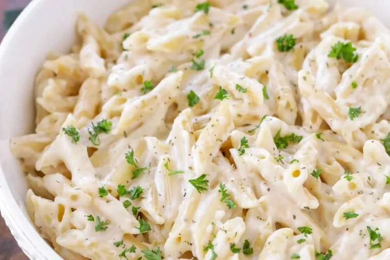 How to Prepare Pasta with White Sauce in Easy Steps